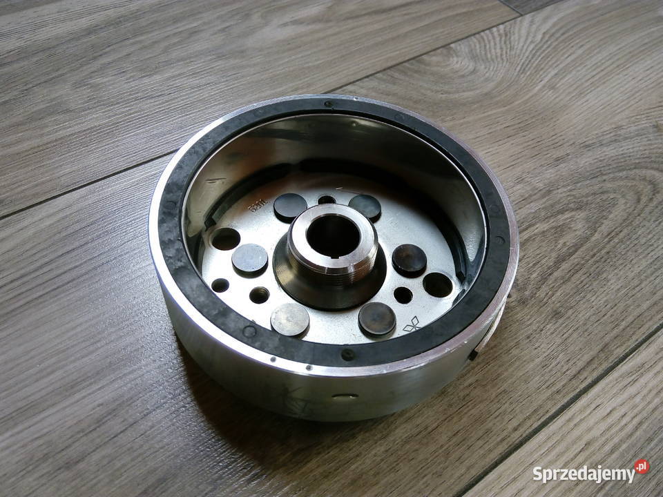 MAGNETO KAWASAKI GPZ500 EN500 KLE500 Trzeciewiec