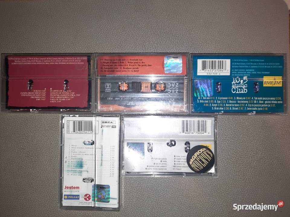 Kasety magnetofonowe z muzyką zespołu Varius Wrocław