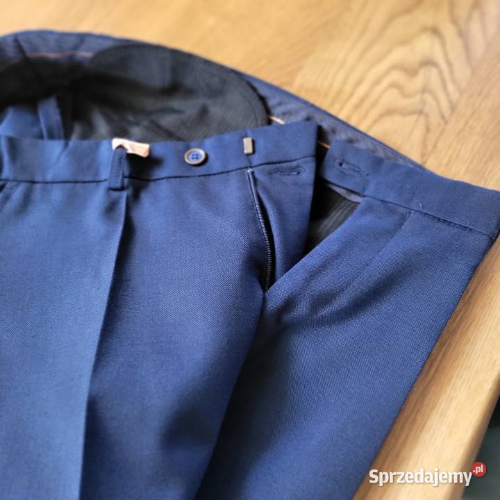 Garnitur granatowy sprzedam