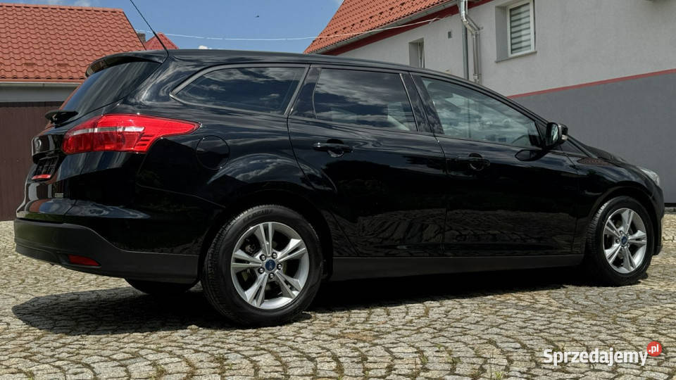 Ford Focus 10 ECOBOOST 125 z Niemiec NOWY MODEL wspomaganie kierownicy Motoryzacja sprzedam