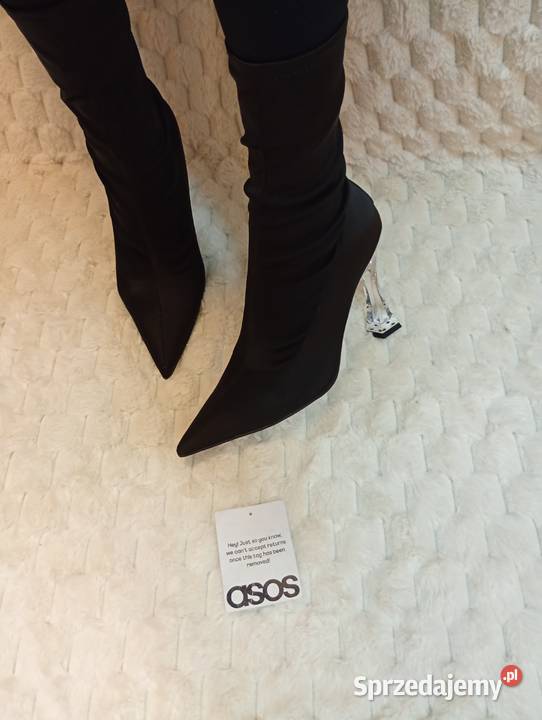 40 ASOS DesignCzarne botki w Szpic z Londynu z
