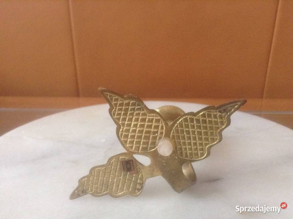 Świecznik mosiężny z ozdobną podstawą inny kolor Opole