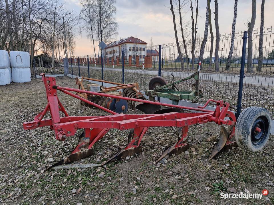 Pługi 4skibowe nieuszkodzony podlaskie