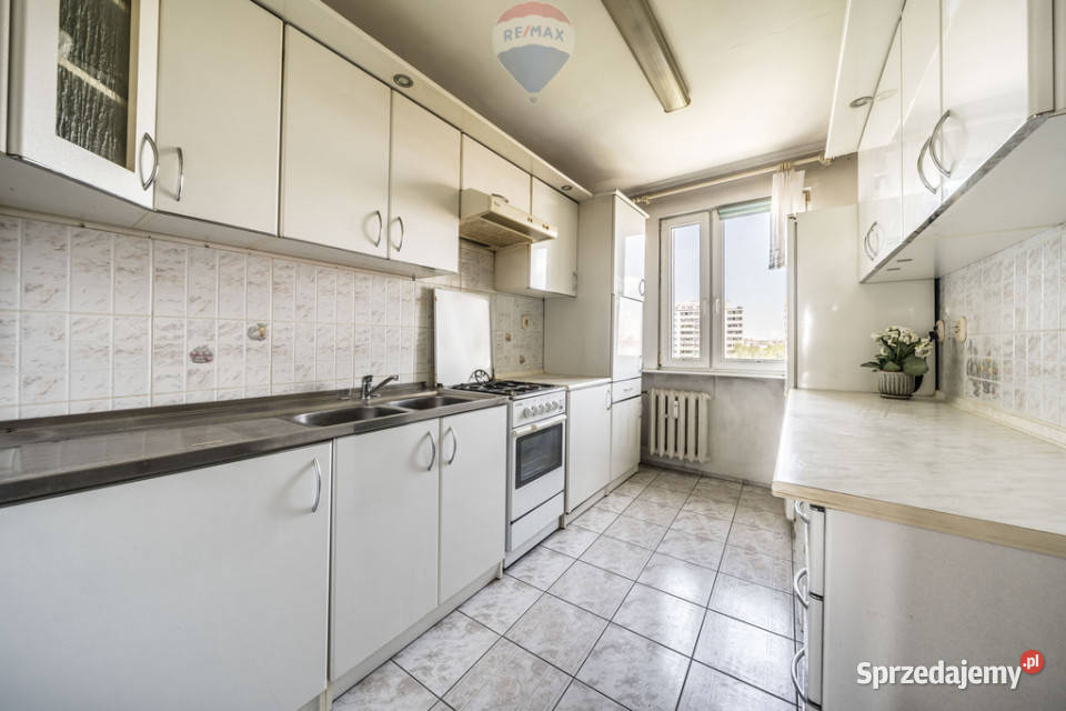 Trzy pokoje winda balkon Łazarz Poznań