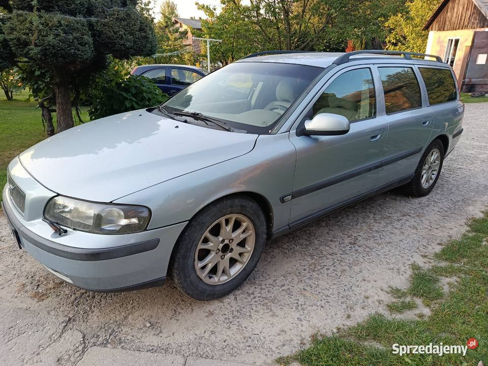 Volvo V70 24T kod lakieru 44446 osobowe Olchowa