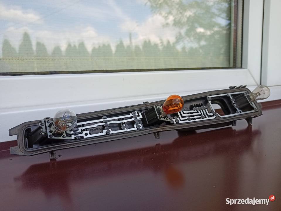 Ford Fiesta MK5 V 3d wkład oprawka lampy tył Sieradz