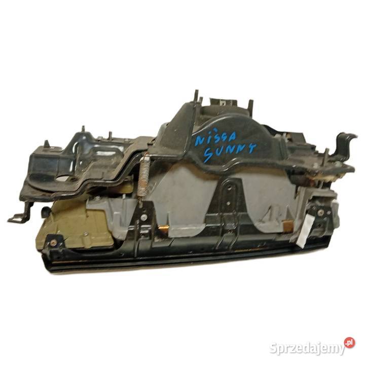 Lampa przednia prawa reflektor Nissan Sunny B11 sprzedam