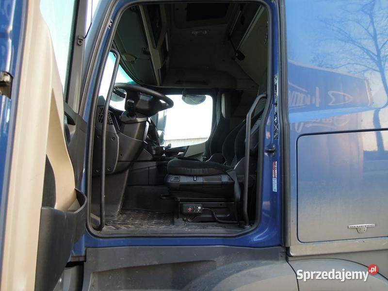 MERCEDESBENZ ACTROS 1830 L 2017 769800 ccm 299 Warszawa