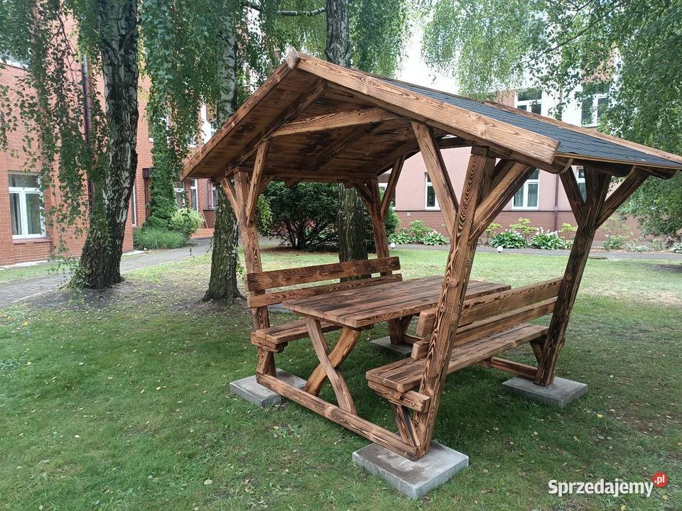 Komplet ogrodowy zadaszony solidny ładny