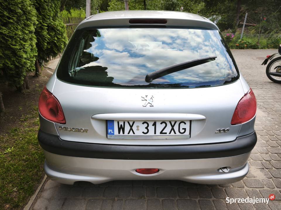 Peugeot 206 11 benzyna 2004r nieuszkodzony