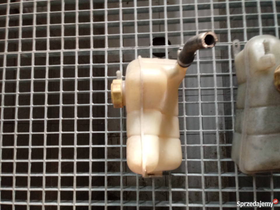 Zbiornik wyrównawczy Ford Fiesta mk3 19891996 świętokrzyskie