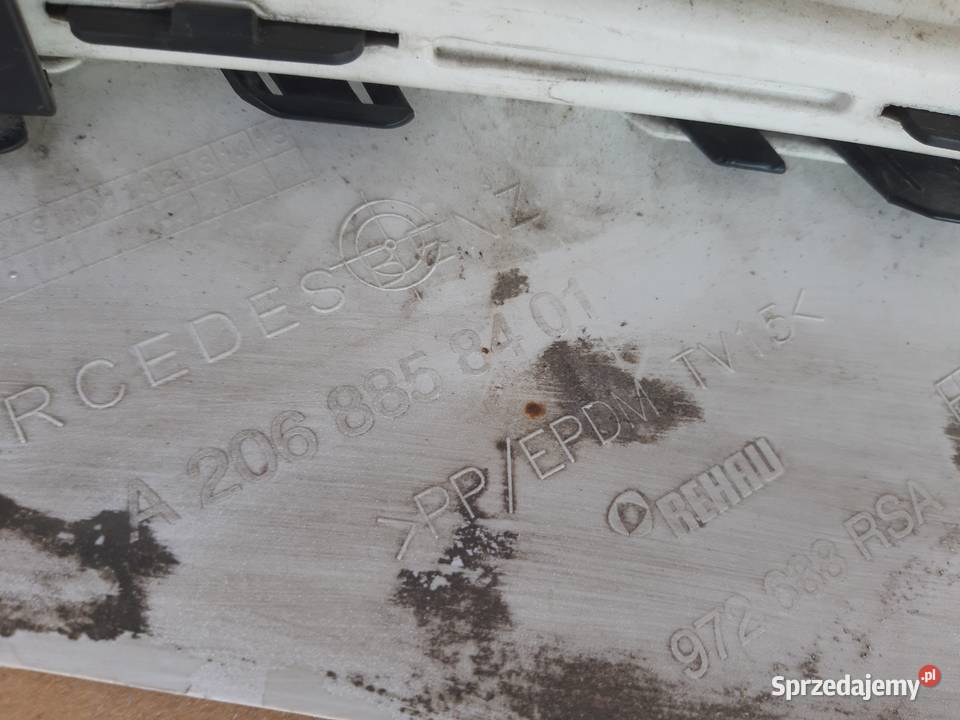 CKLASA W206 AMG ZDERZAK PRZÓD GRILL KRATKI PDC