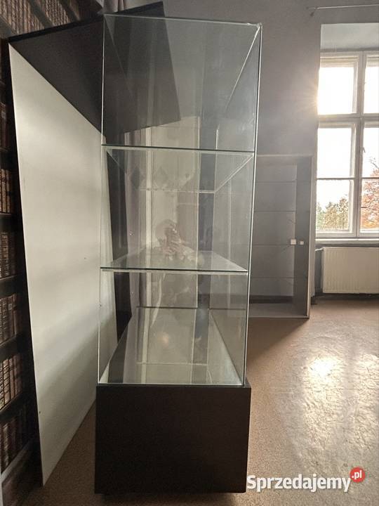 Sprzedam gablote szklana Sklep