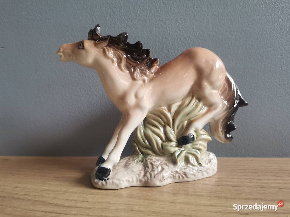 Stara figurka porcelanowa Koń śląskie sprzedam