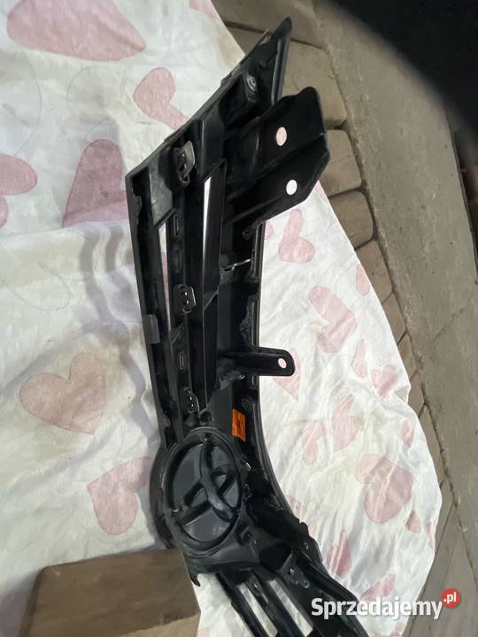 Toyota Corolla E 16 lift Grill Atrapa Grudziądz
