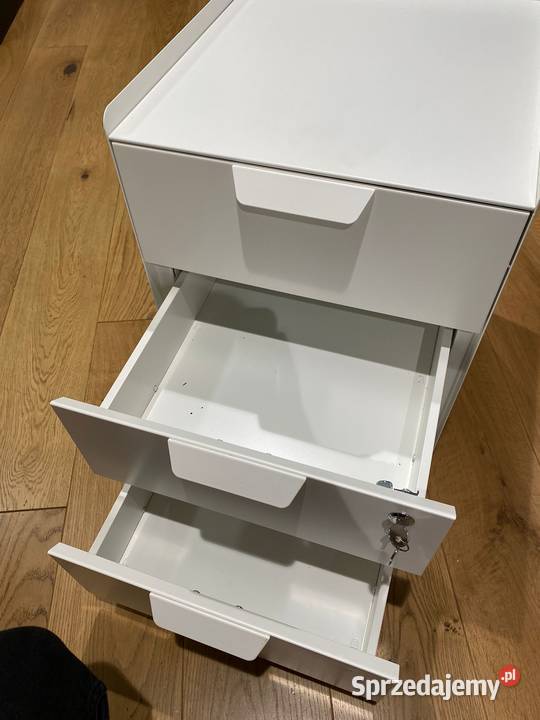 Sprzedam szafki biurowe 18 sztuk wymiary 474056 Warszawa