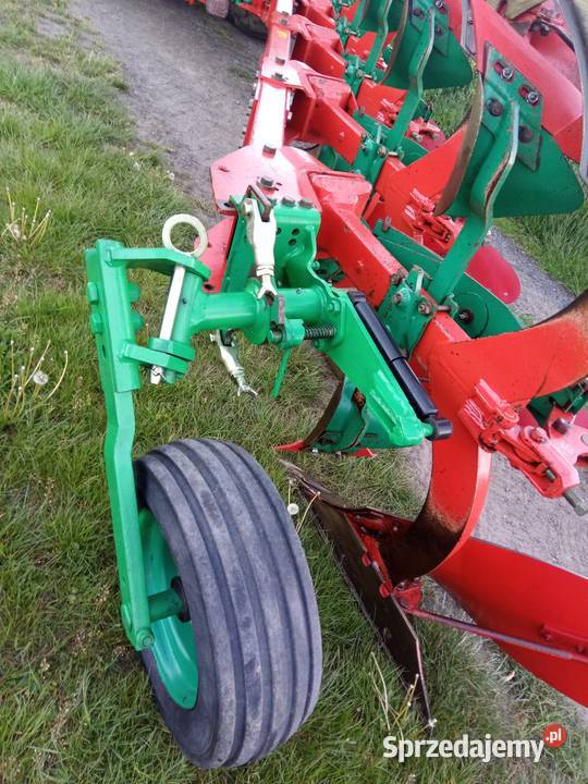 Pług 5 skibowy Kverneland ED100 na resorze wielkopolskie