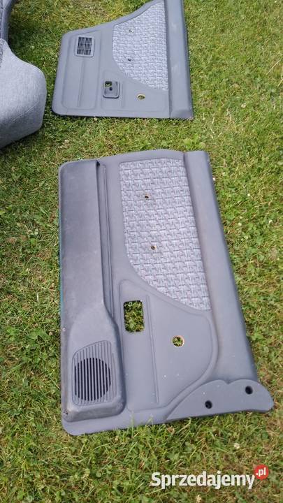 Polonez Caro Atu siedzenia kanapa fotele Stalowa Wola