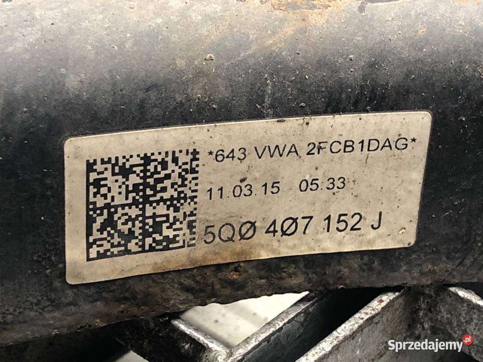 WAHACZ PRAWY PRZÓD VW GOLF VII Hatchback PRZEDNI