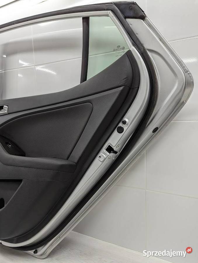 DRZWI PRAWY TYŁ TYLNE BOCZEK 3D BRIGHT SILVER Białystok sprzedam