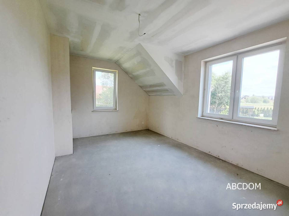 Rybnamieszkanie 4 pokoje ogródek 375m2 małopolskie Rybna