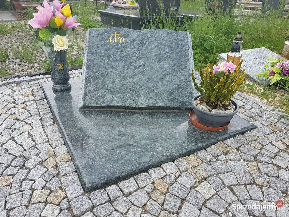 Nagrobek urnowyolive green księga 1818 Świdnica