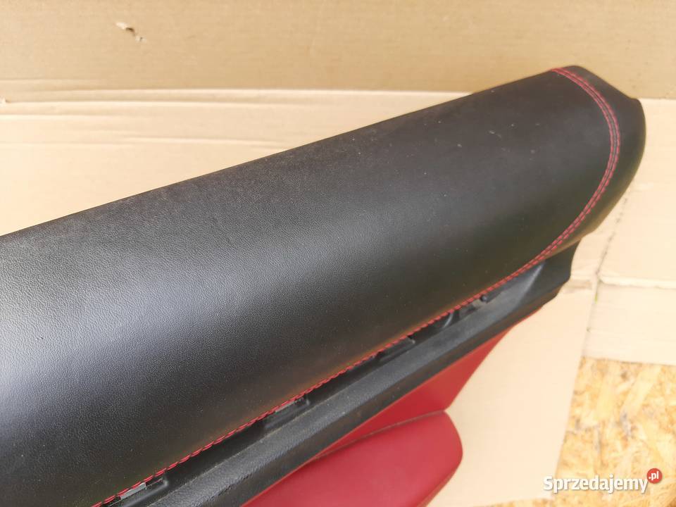 Alfa Romeo Stelvio tapicerka boczek prawy przód osobowe Strzyżewice