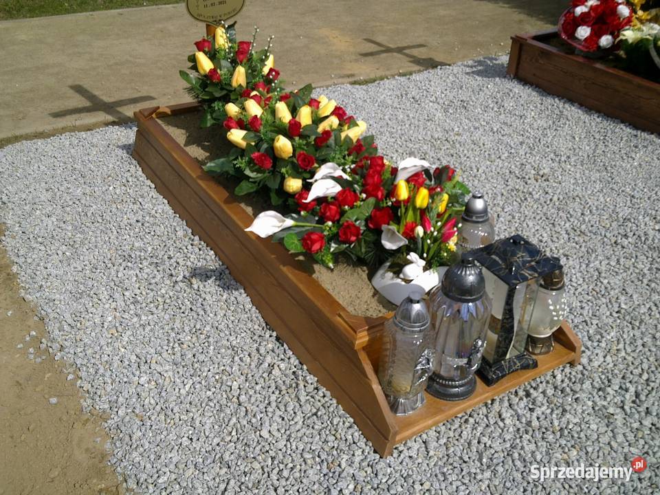 Obudowa grobu obrzeże pomnik tymczasowy rama dolnośląskie Legnica