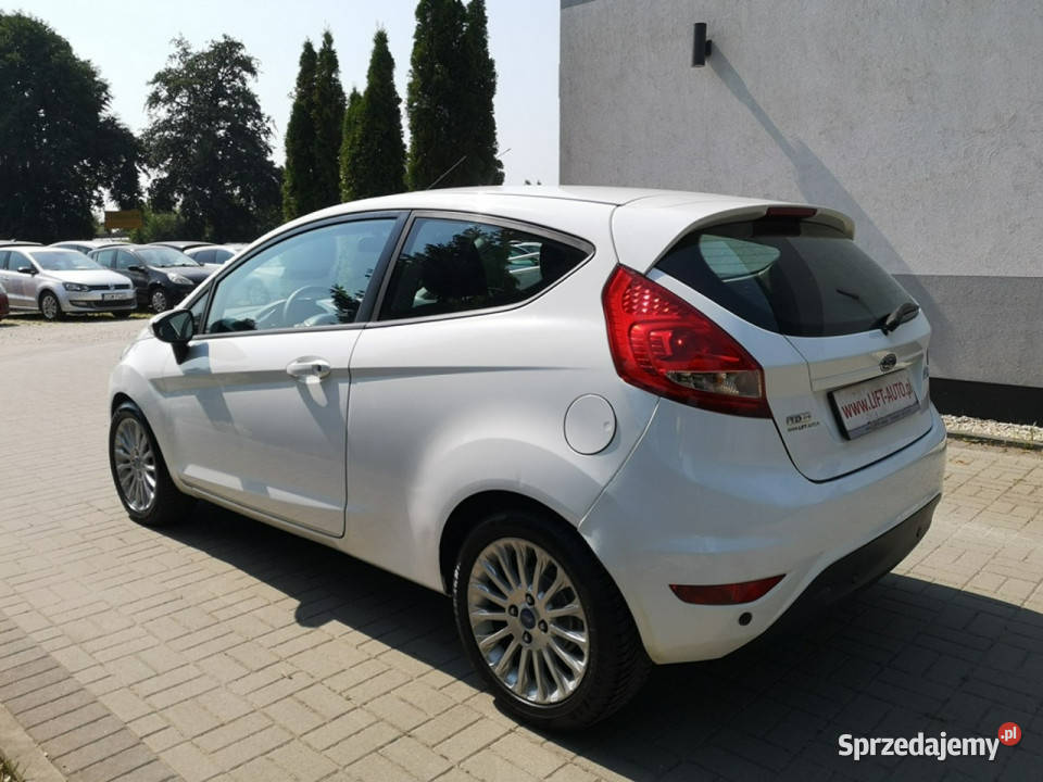 Ford Fiesta 16 TDCI 75 Klima ALU 16 Isofix możliwa zamiana Fiesta Strzegom