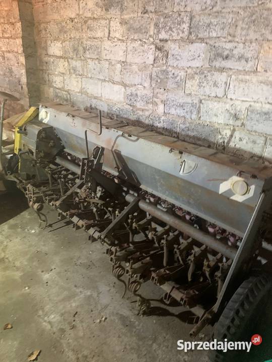 Siewnik zbożowy Poznaniak 27 m Dąbrowa Tarnowska