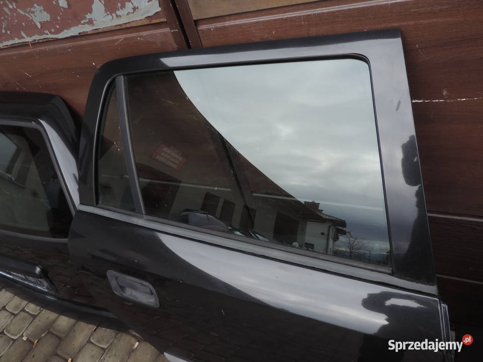 OPEL ASTRA 2 KOMBI DRZWI PRAWY TYŁ Z298 małopolskie Nowy Sącz