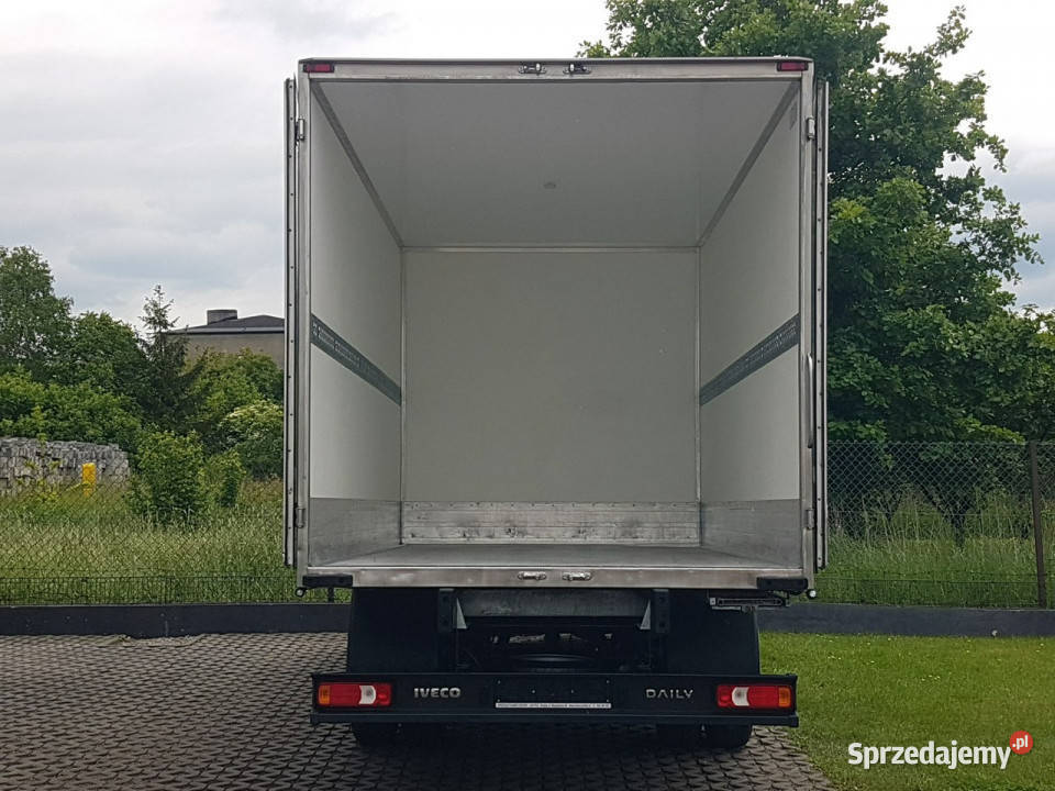 Iveco Daily 72180 8 EP KONTENER IZOTERMA komputer pokładowy Poręba sprzedam