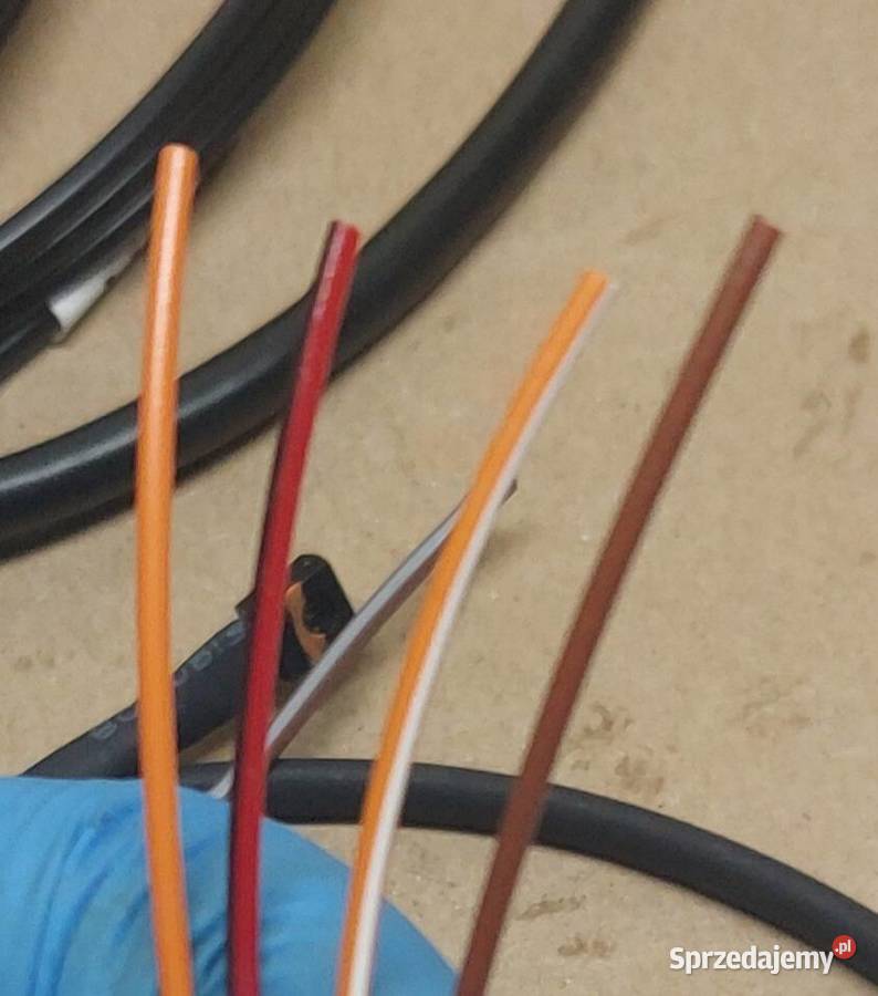VNS ADAPTER MULTIMEDIALNY RGB MULTIMEDIA Układ elektryczny