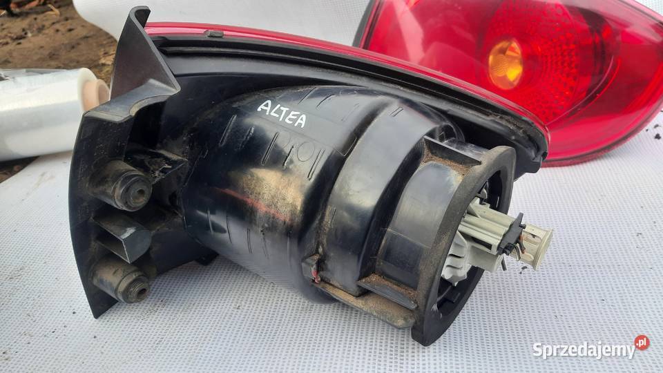 lampa tylna prawa lewa w błotnik SEAT ALTEA Dębno