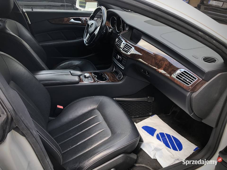 Mercedes CLS 500550 4matic AMG pakiet biała benzyna Legnica