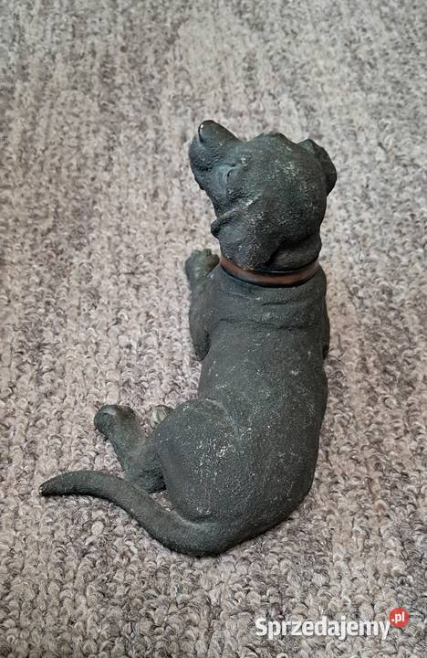 Figurka Pies czarny labrador Leonardo Collection Suwałki