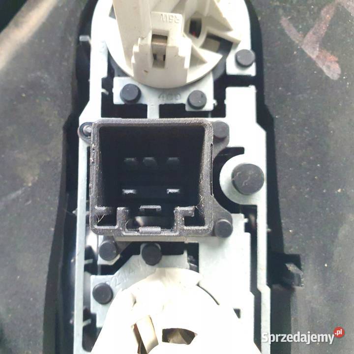 LAMPA PRAWA Volvo V70 II XC70 kombi LIFT LED Lampy tylne Chełm