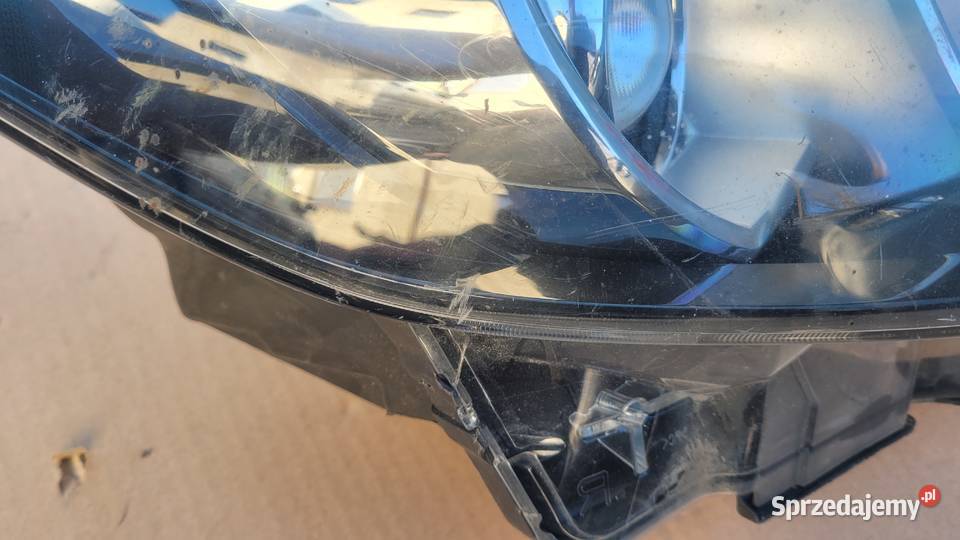 Nissan Qashqai II J11 REFLEKTOR PRAWY LAMPA Ruda Śląska