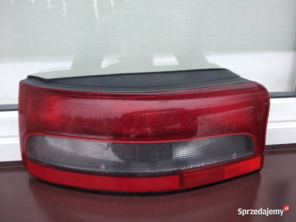 Mazda 323 BG hatchback HB lampa tył tylna lewa Sieradz