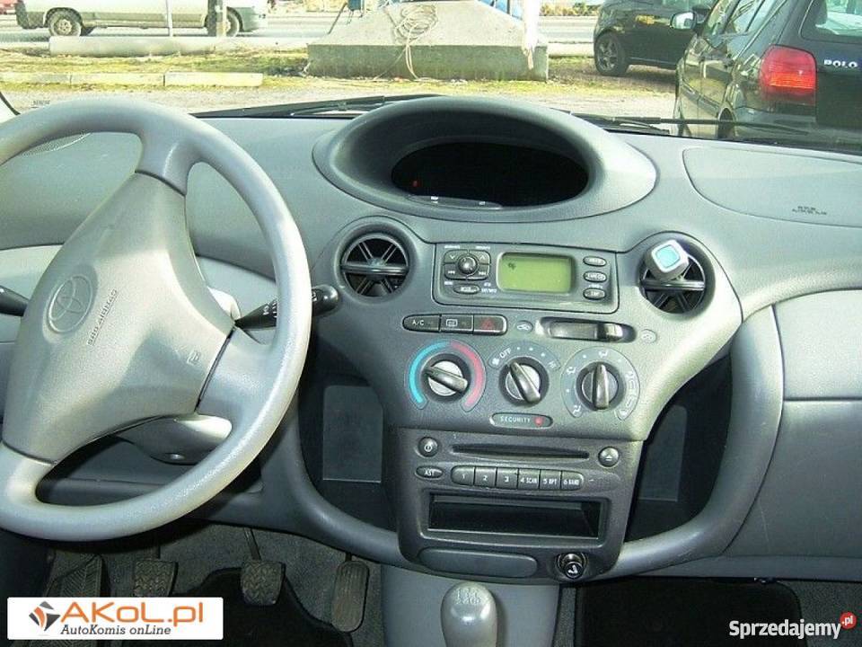 Toyota Yaris czarny podgrzewane fotele Kraków