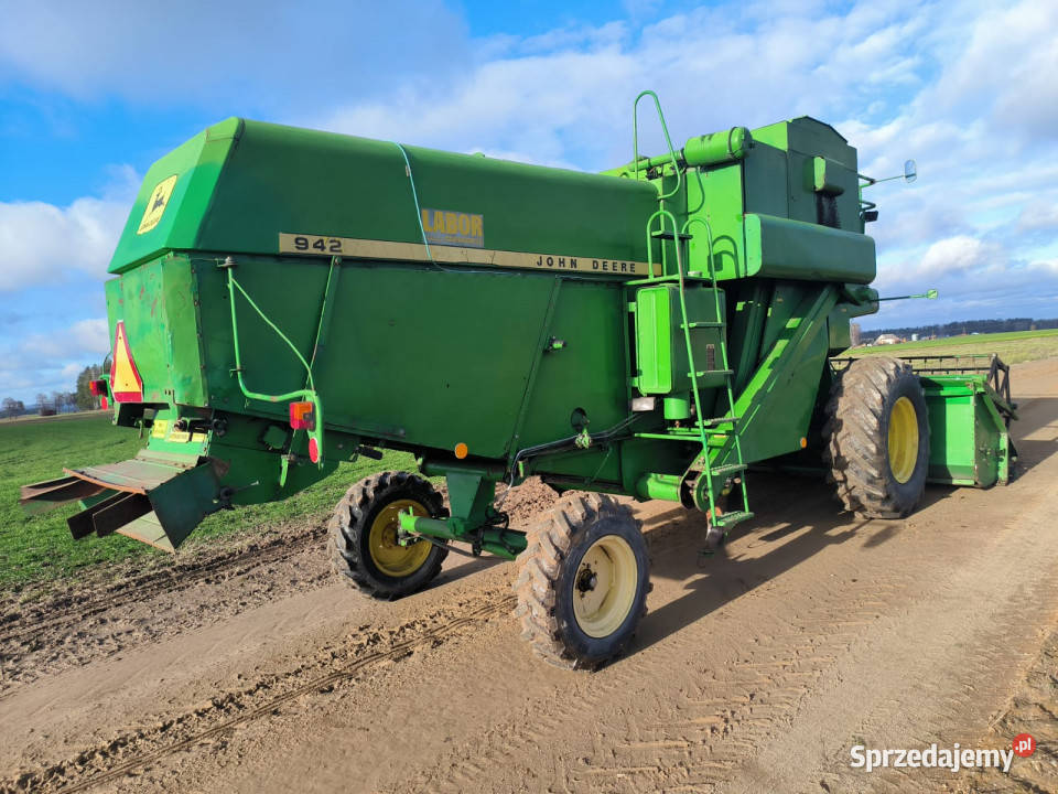 Kombajn zbożowy JOHN DEERE 942 Heder 305 Maszyny rolnicze