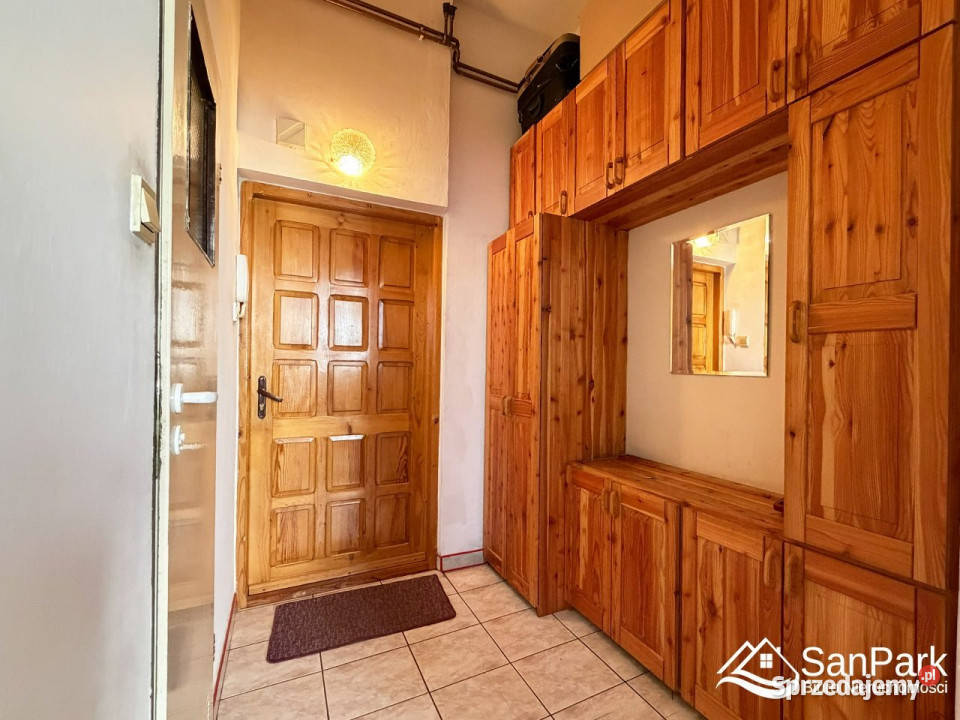 Do sprzedaży mieszkanie 82m2 4pok Lesko kamienica