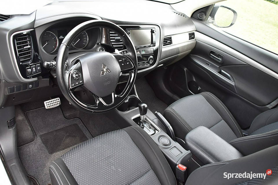 Mitsubishi Outlander 20B 20 Navi Led Kamera relingi dachowe Nowe Kucice sprzedam