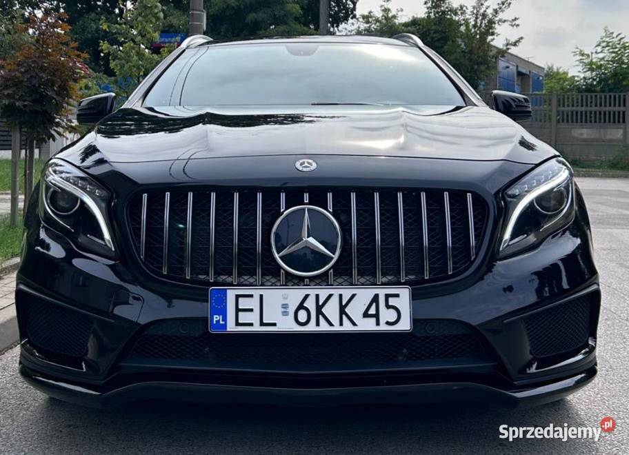MERCEDES GLA 45 AMG