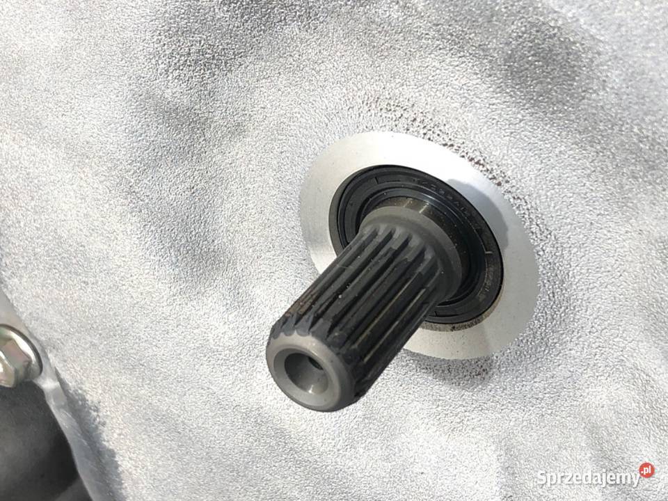 SKRZYNIA BIEGÓW TOYOTA YARIS III PD05H812 15 75