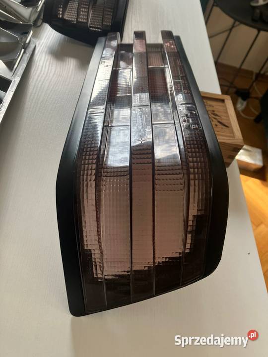 Mercedes 190 w201 Lampy Tył BLACK Orginaly Kraśnik sprzedam