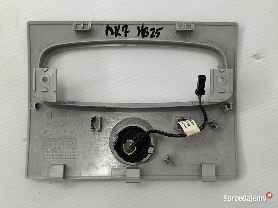 OSŁONA OBUDOWA LAMPKI WNĘTRZA FORD FIESTA MK7 Osłony i zaślepki sprzedam