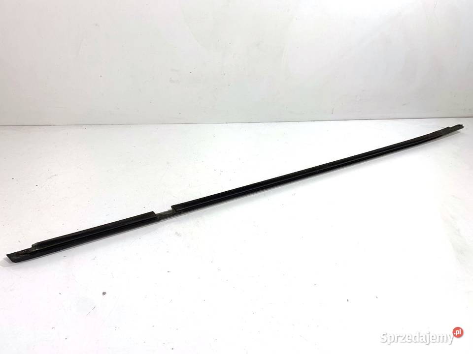 LISTWA ZGARNIAJĄCA PRZÓD LEWY CITROEN C5 III osobowe sprzedam