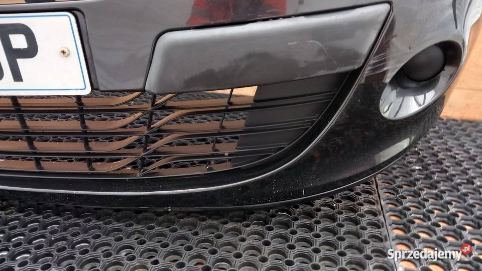 RENAULT MEGANE III ZDERZAK PRZÓD NV676 Zbierkowo
