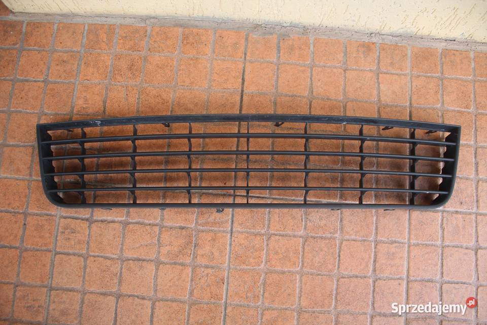 KRATKA ZDERZAKA ŚRODKOWA VW GOLF V wielkopolskie